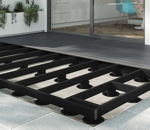 pedestals and packers