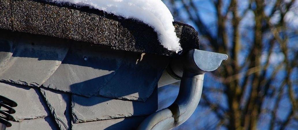 A Guide to Unblocking Your Gutter Downpipe