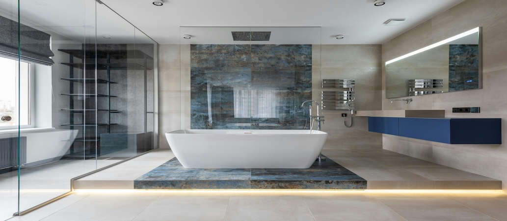 Modern Bathrooms: Combining Wall Panels and Tiles